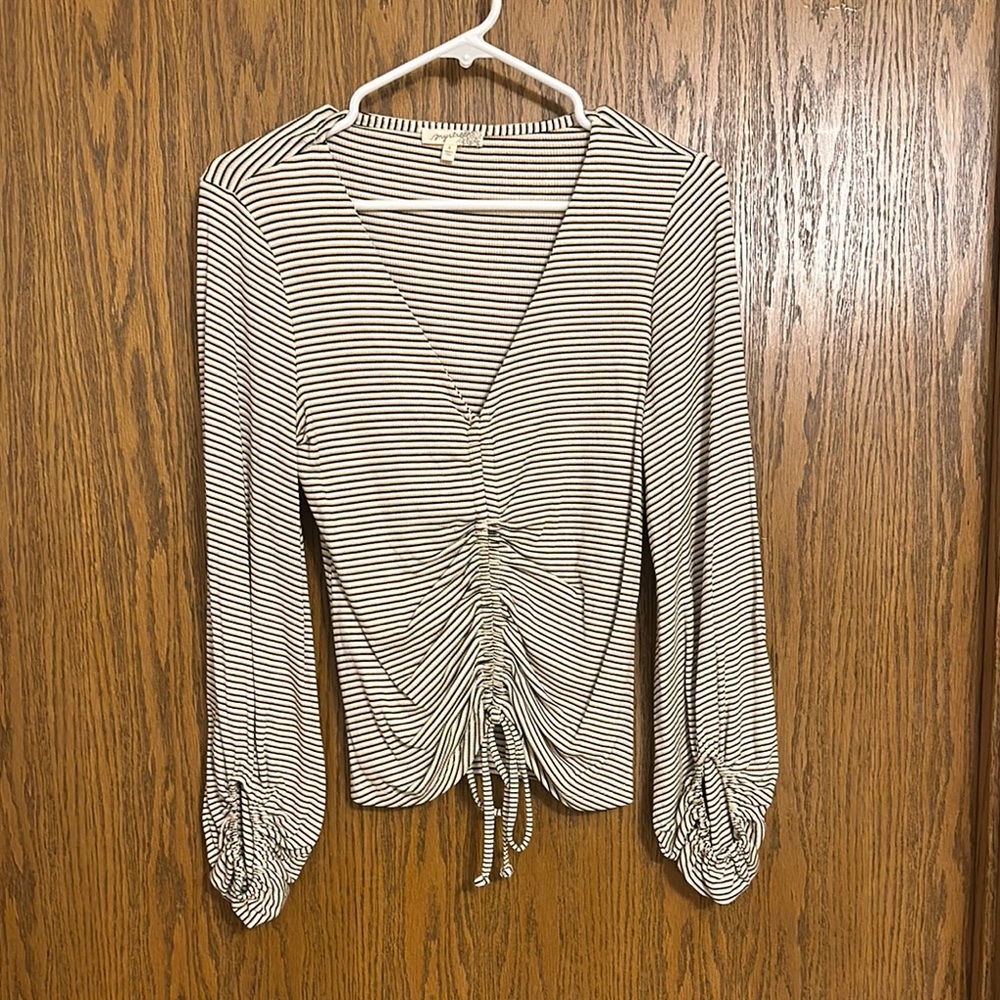 MYSTREE Striped Long Sleeve Ruched Top